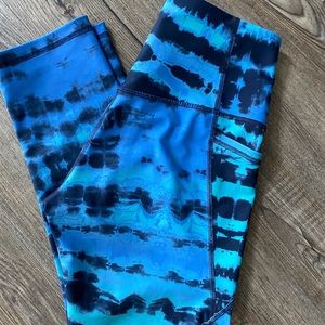 Old Navy tie-dye Capri leggings